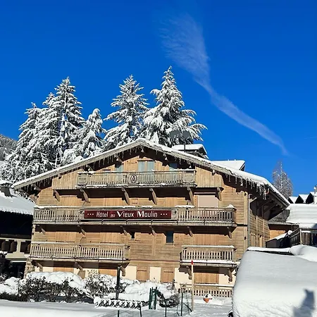 Hotel Au Vieux Moulin 3*