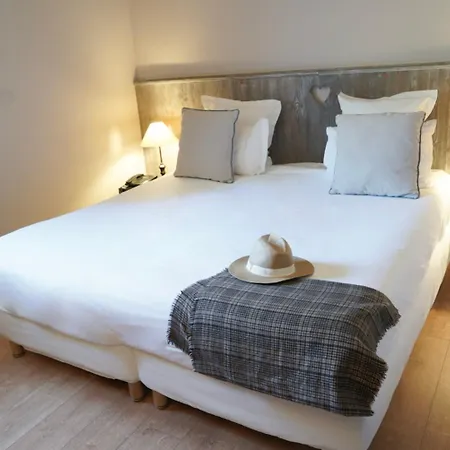 Au Vieux Moulin Hotell