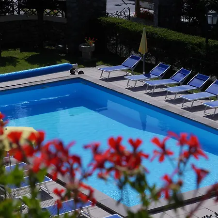 Au Vieux Moulin Hotell 3*